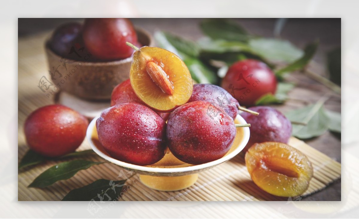 红布林果实水果背景海报素材图片