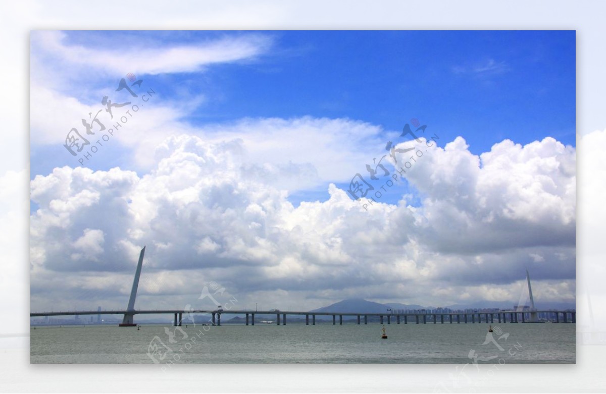 蓝天白云大桥图片