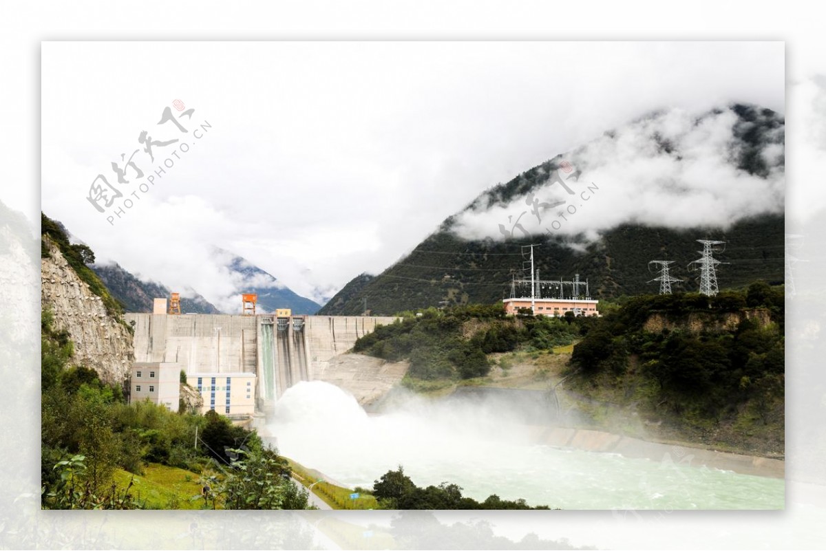 西藏林芝地区水电站图片
