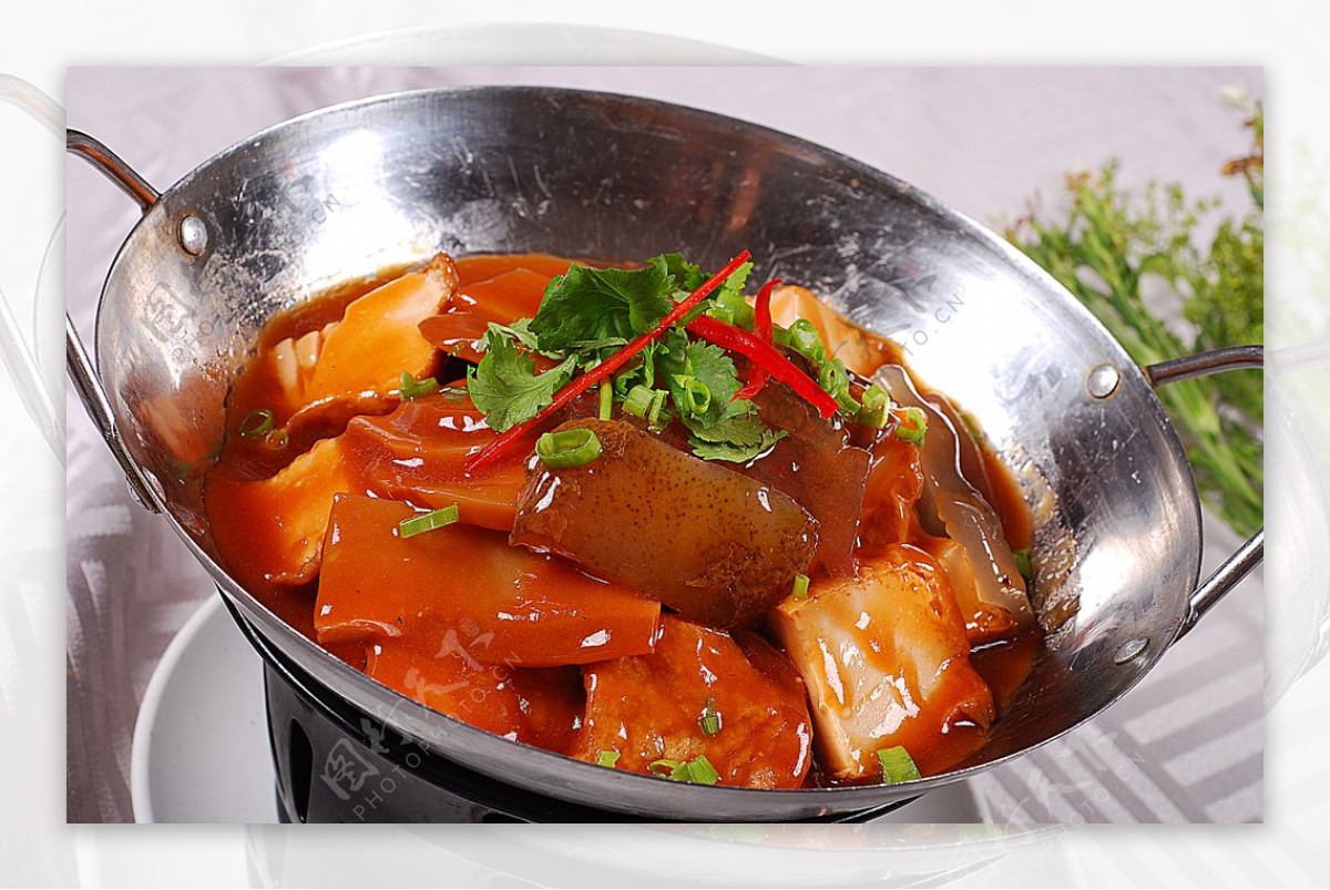 豫菜海参鲍汁百灵菇煮豆腐图片