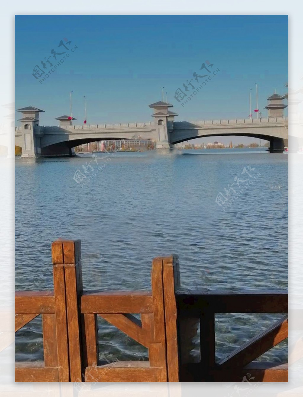 吉木萨尔县网红桥图片
